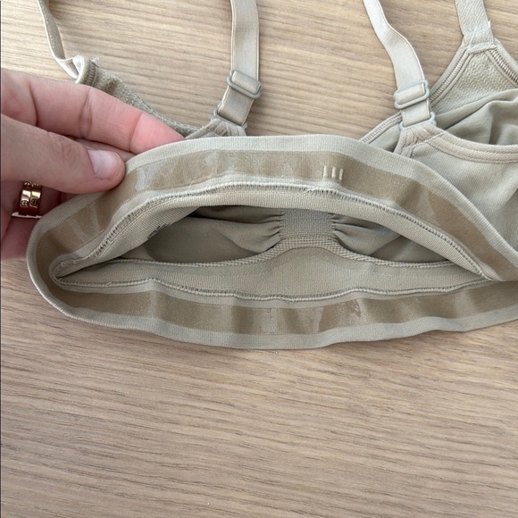 SKIMS | Bralette | Beige/ Tan | size small - Picture 3 of 4